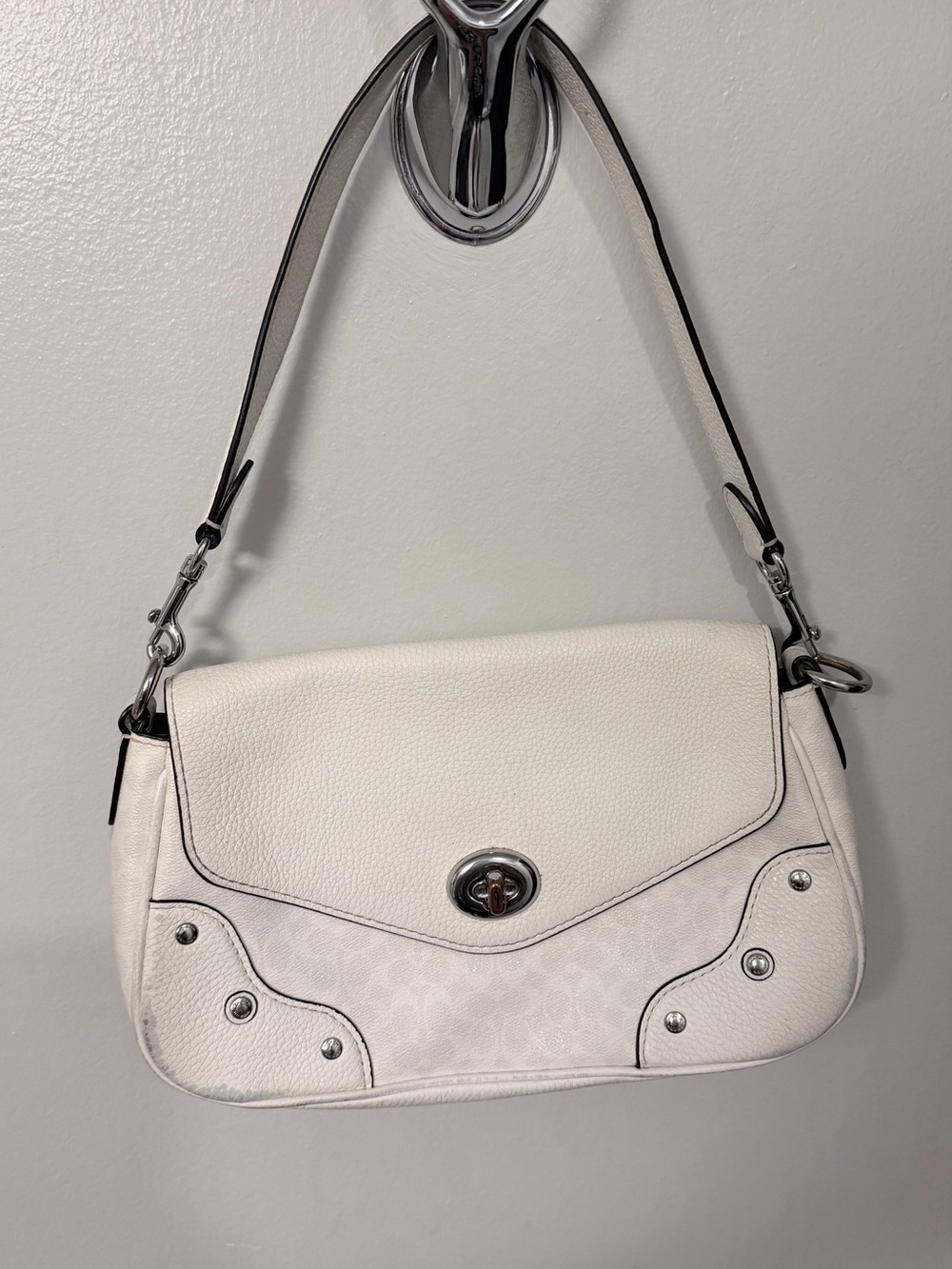 Coach White Leather Shoulder Bag with Silver Hardware